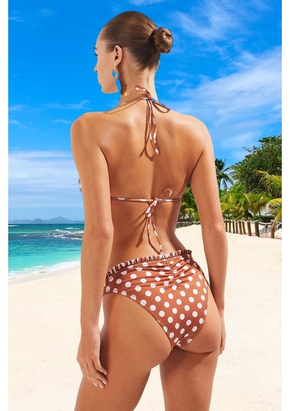 Üçgen Fırfırlı Bikini Takımı Premium Kalite Ergonomik Kesim Su Sporları Için Şık Detaylı modelleri