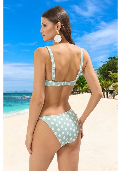 Bikini Takımı Ergonomik Kesim Hızlı Kuruyan Premium Kalite Yaz Koleksiyonu Plaj ve Havuz Için modelleri