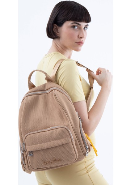 Unıted Colors Of Benetton Kadın Sırt Çantası BNT_1570 modelleri