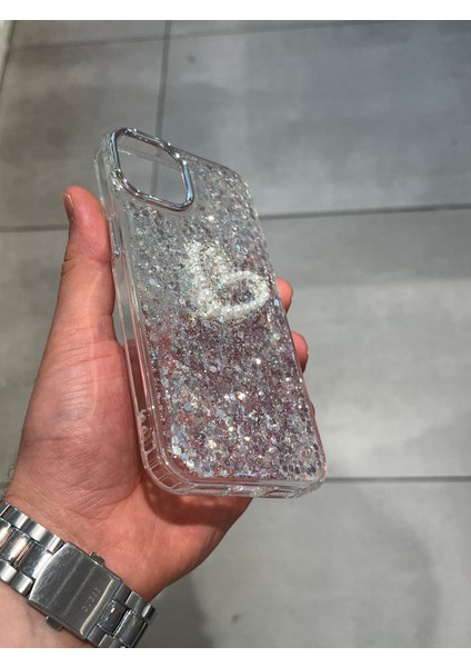 Iphone 13 ve 14 Işıltılı Kalp Figürlü Şeffaf Epoksi Tasarım Sert Silikon Kılıf fiyatları