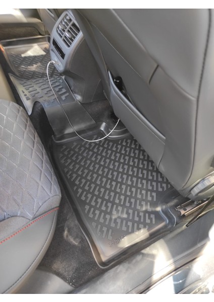 Seat Leon Otomatik 3D Siyah Havuzlu Paspas 2021 ve Sonrası