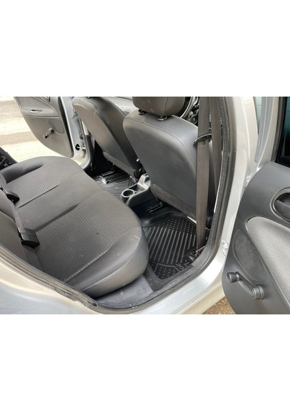 Peugeot 206 3D Siyah Havuzlu Paspas 2007 ve Sonrası modelleri