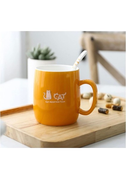 Turuncu Kedi Tasarımlı Kullanışlı Kupa, Şık ve Eğlenceli Içecek Seçeneği
