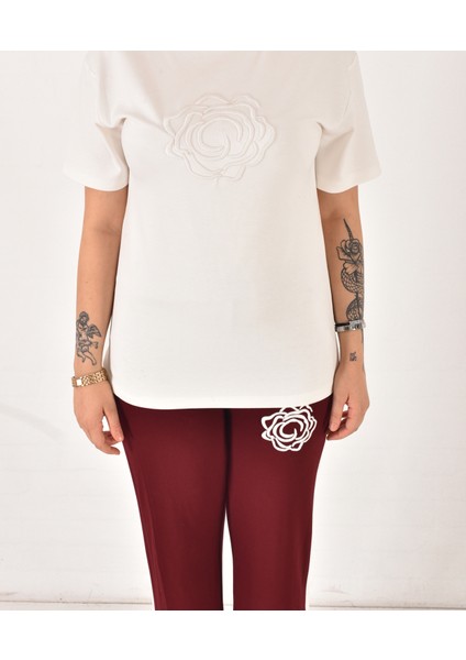 Kadın Gül Nakış Detaylı Modal Takım modelleri