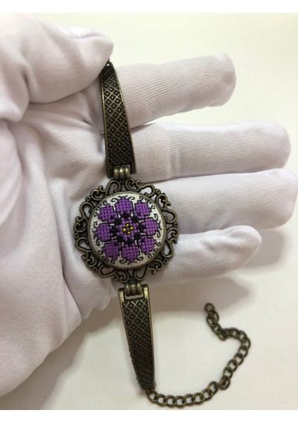 Kanaviçe Işlemeli Bileklik modelleri