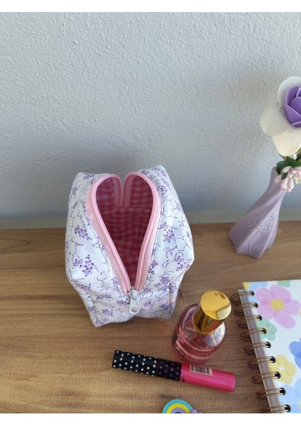 Mor Çiçekli Mini Makyaj ve Ped Çantası, Yıkanabilir, Astarlı, Hafif ve Pratik. fiyatları