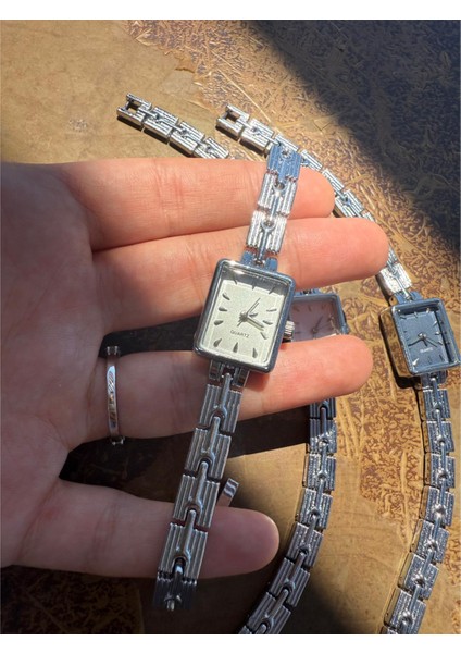 Retro Minimal Boncuk Kordon Vintage Kadın Kol Saati indirimleri