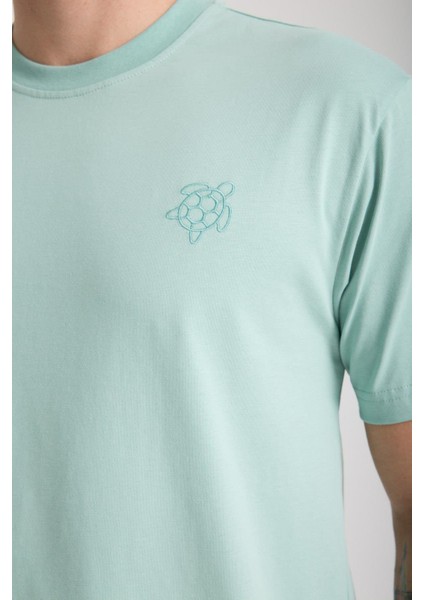 Erkek %100 Pamuk Relax Kaplumbağa Nakışlı T-Shirt fırsatları