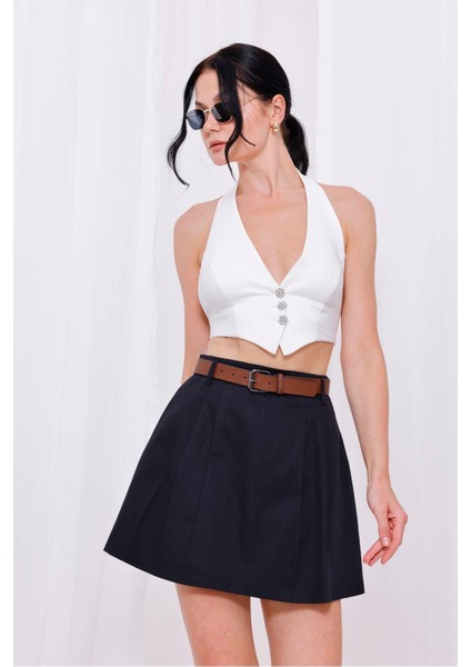 Kadın Piliseli Kemerli Mini Şort Etek