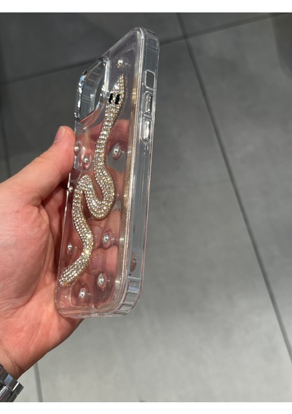 Iphone 15 Uyumlu Yılan Figürlü Epoksi Tasarım Sert Şeffaf Silikon Kılıf fiyatları