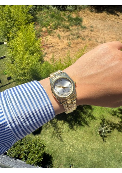 Retro Büyük Kadran Metal Kordon Vintage Kadın Kol Saati