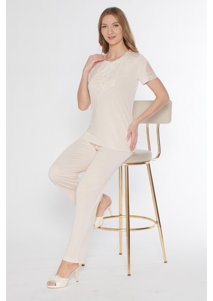 Kısa Kol Klasik Zakkum Pijama Takımı Dantel Detaylı Flz 88-114 fırsatları