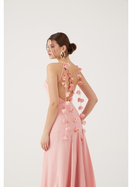 Askıları Yaprak Detaylı Uzun Raina Elbise Pembe