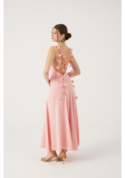 Askıları Yaprak Detaylı Uzun Raina Elbise Pembe fırsatları