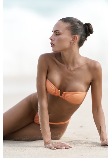 Lahla Straplez Toka Detaylı Turuncu Bikini Üstü fiyatları