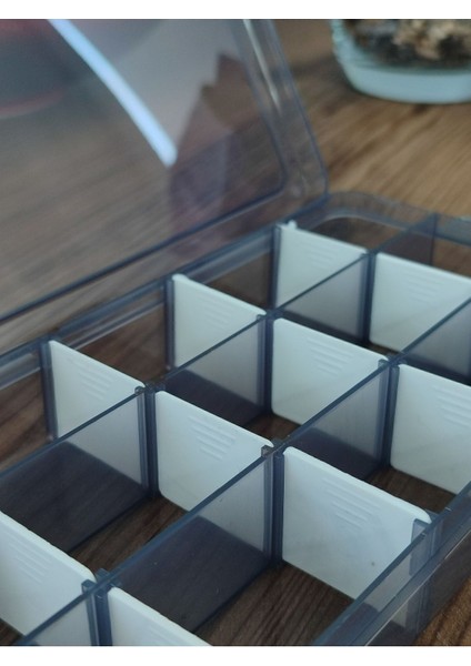 15 Bölmeli Genişletilebilir ve Kilitlenebilir Takı Organizeri, Şık ve Pratik Depolama indirimleri