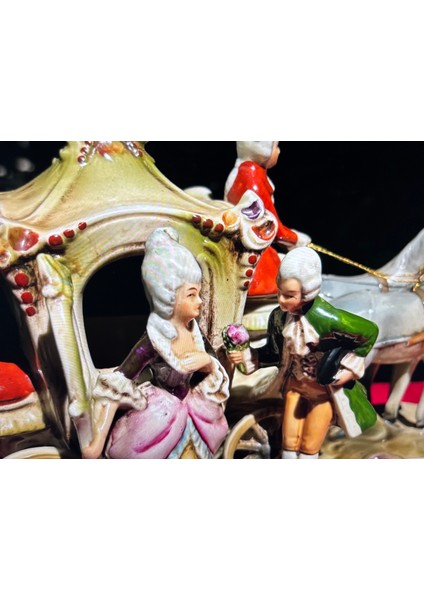 1970 Ler Capodimonte Biblo 22,5 cm x 16 cm x 12 cm Ölçülerinde - Atıksız Çatlaksız Sorunsuz modelleri