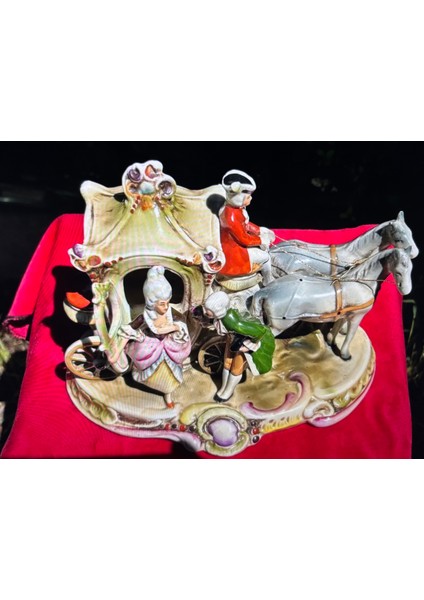 1970 Ler Capodimonte Biblo 22,5 cm x 16 cm x 12 cm Ölçülerinde - Atıksız Çatlaksız Sorunsuz indirimleri