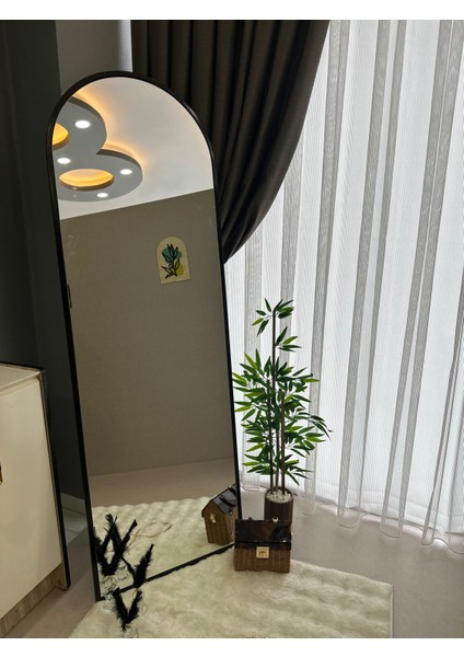 Siyah Dekoratif Boy Aynası