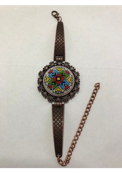 Kanaviçe Işlemeli Bileklik fiyatları