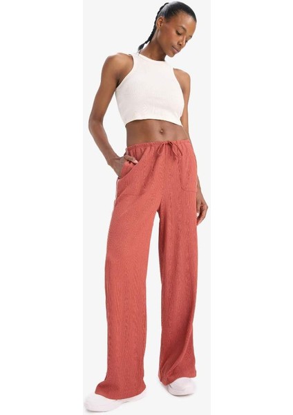 Yeni Sezon Defactofit Nba New York Knicks Wide Leg Cepli Geniş Paça Standart Boy Krinkıl Kumaş Sporcu Pantolon fırsatları