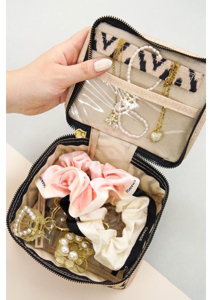 Şık Bej Seyahat Takı Organizeri, Düzenli ve Havalı Saklama Çözümü fiyatları