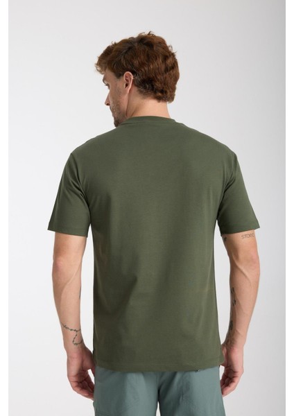 Erkek %100 Pamuk Relax Fit Vahşi Ayı Nakışlı T-Shirt indirimleri