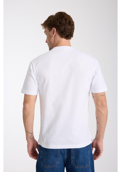 Erkek %100 Pamuk Relax Fit Kertenkele Nakışlı T-Shirt fırsatları