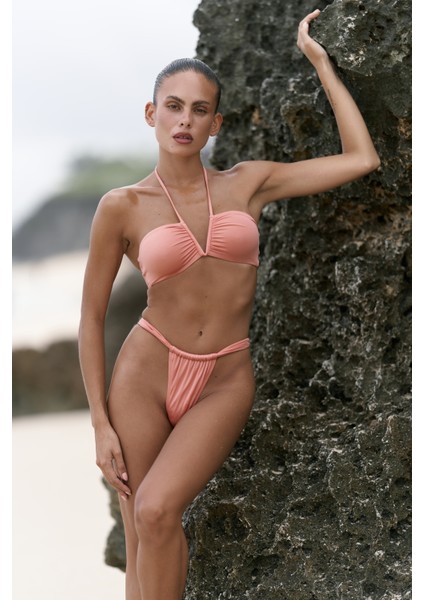 Bunga Bağlamalı Büzgü Detay Somon Bikini Üstü