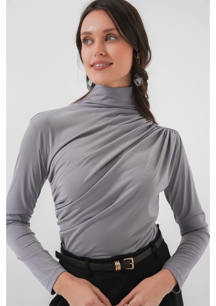 925 Büzgü Detaylı Sandy Bluz - Gri modelleri