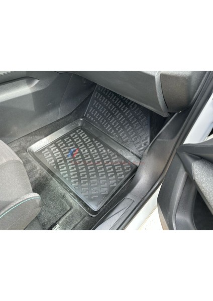 Peugeot 3008 3D Siyah Havuzlu Paspas 2017 ve Sonrası