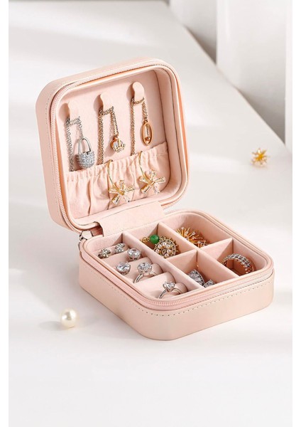 Takı ve Makyaj Organizeri Pembe Dayanıklı Malzeme Fermuarlı Kare Kompakt Tasarım Seyahat Boy