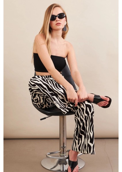 Kadın Siyah-Ekru Zebra Desenli Yüksel Bel Pantolon PİK50