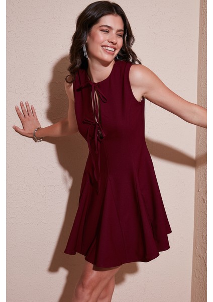Regular Fit Kloş Etekli Bağlama Detaylı Kolsuz Mini Elbise Bayan Elbise 6525592