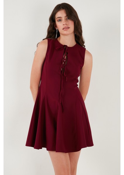 Regular Fit Kloş Etekli Bağlama Detaylı Kolsuz Mini Elbise Bayan Elbise 6525592 indirimleri