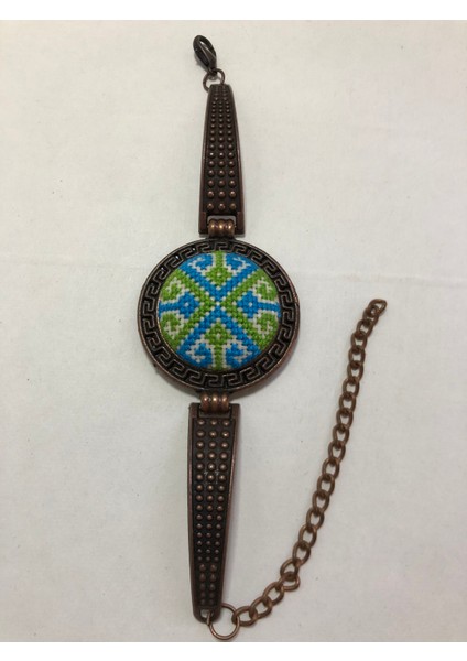 Kanaviçe Işlemeli Bileklik fiyatları