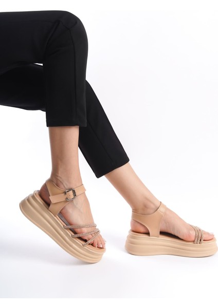 Irına Kalın Tokalı Taşlı Şeritli Ortopedik Taban Kadın Sandalet Tt Ten indirimleri