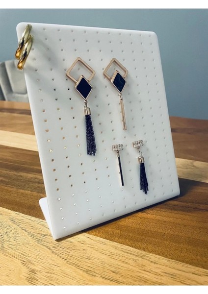Beyaz Takı ve Küpe Standı, 18CM x 13CM, Şık ve Düzenli Saklama Çözümü