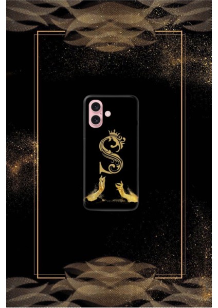 Siyah Desenli Gold U Harfi 16 Plus