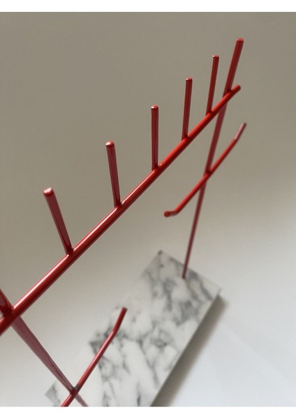 Kırmızı Beyaz Takı Düzenleyici Standı, Şık ve Kullanışlı Dekorasyon Aksesuarı fiyatları