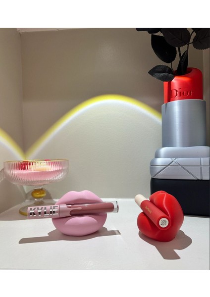 Kırmızı Ruj Tutucu ve Makyaj Düzenleyici, Şık ve Pratik Tasarım modelleri