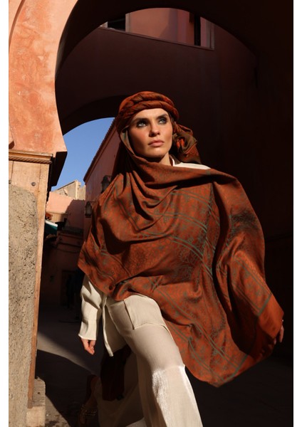 Lavin Desen Çift Taraflı Şal Tarçın-Zümrüt