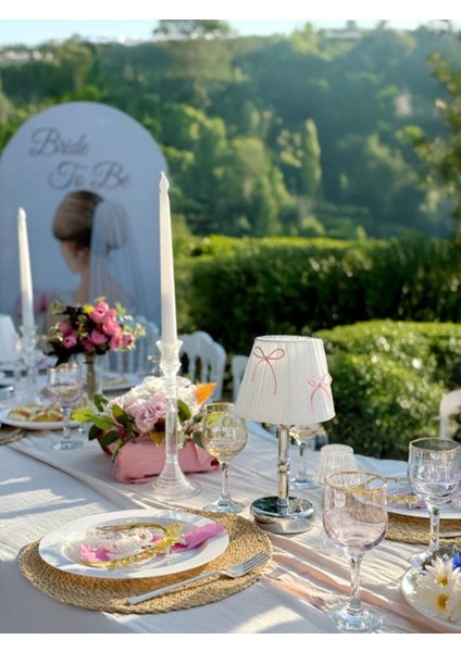 Pembe Fiyonk Kurdele Beyaz Rafya Kablosuz Pilli Masa Lambası