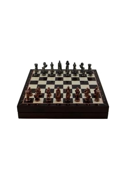 Orta Boy Metal Ingiliz Satranç Takımı Antik ve Ceviz Desenli Sandıklı Mdf Tahtası (36X36X6 Cm.)