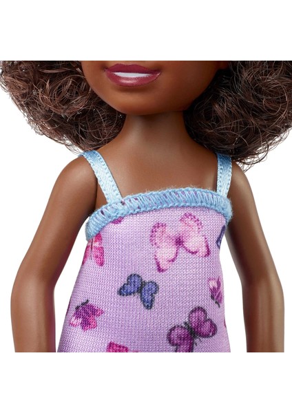 Chelsea Doll (Curly Brunette Hair) Wearing Butterfly-Print Dress And Pink Shoes, Toy For Kids Ages 3 Years Old & Up modelleri