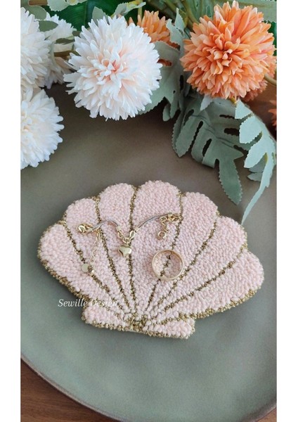 Pembe Işlemeli Istiridye Takı ve Bardak Altlığı, Şık ve Zarif Tasarım