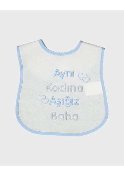 Aynı Kadına Aşığız Baba Yazılı Bebek Önlüğü