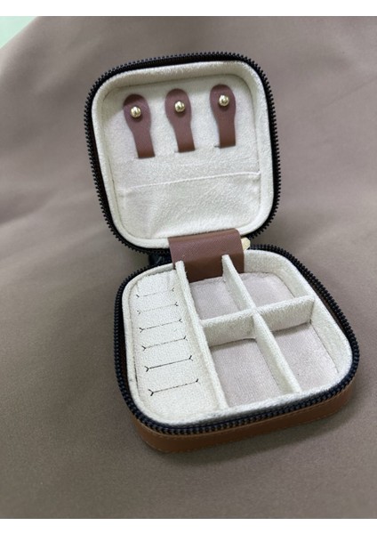 Kahverengi Modüler Takı ve Aksesuar Organizer Çantası, Şık ve Pratik Saklama Çözümü modelleri