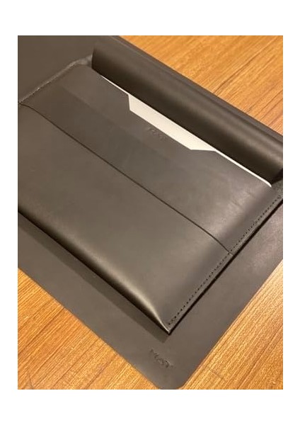 Macbook Air/pro Çanta 13 Inç M1 ve M2 Uyumlu Hakiki Deri Taşıma Kılıfı (Siyah) modelleri