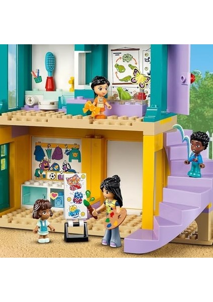 Friends Heartlake City Anaokulu 42636-4 Yaş ve Üzeri Çocuklar Için Eğitici ve Yaratıcı Oyuncak Yapım Seti (239 Parça) modelleri